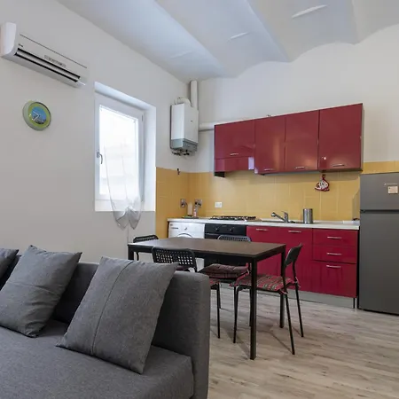 Lejlighed Unyca - Charming Cozy Retreat