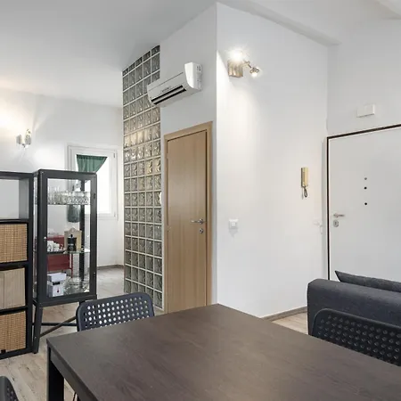 Unyca - Charming Cozy Retreat * Firenze